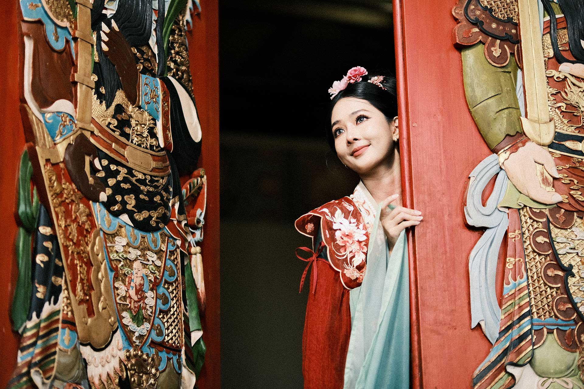 Hanfu Portrait - Superia XTRA 400 Fujifilm Recipe